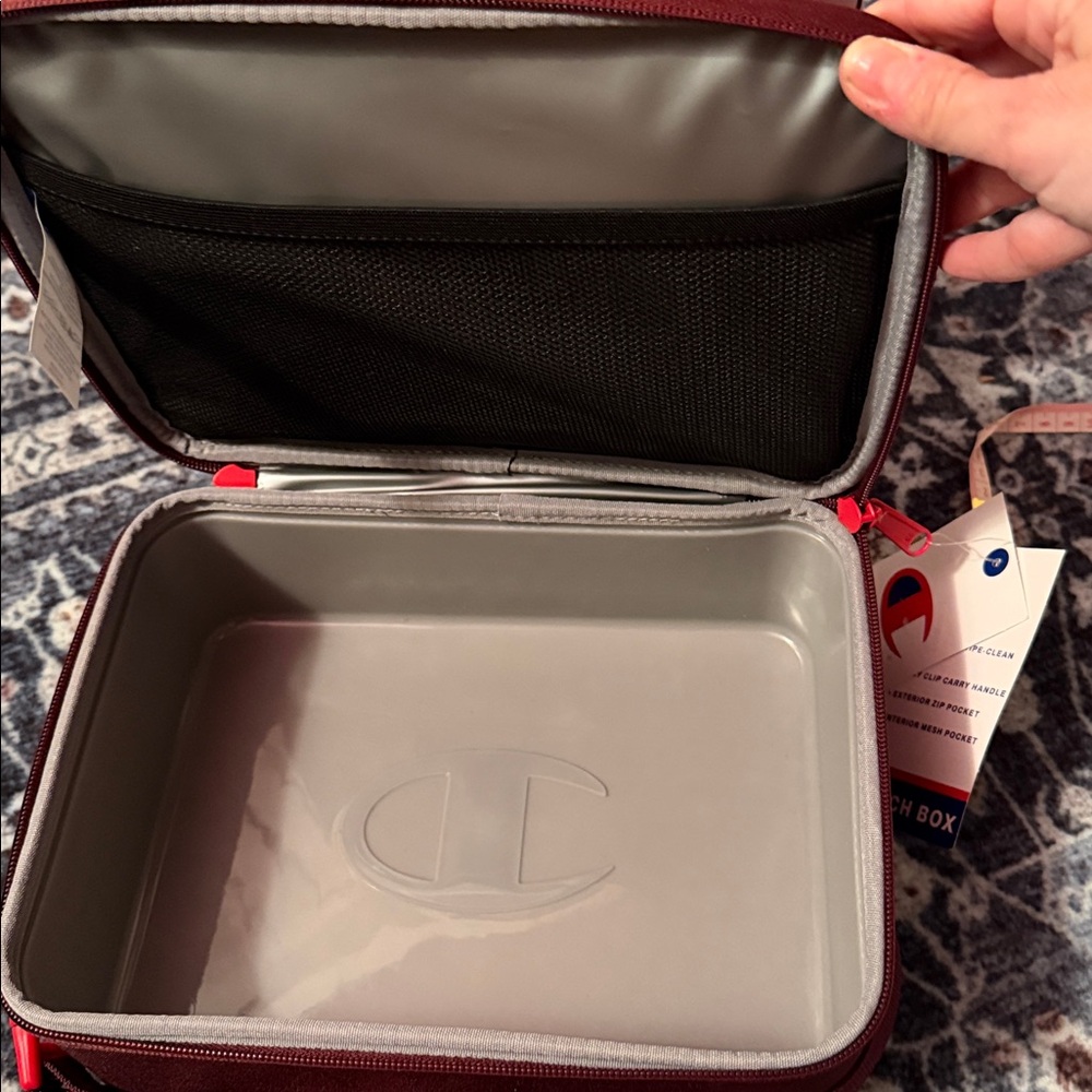 Champion Burgundy  Lunch Box and 40 oz Water Bottle - Picture 3 of 10